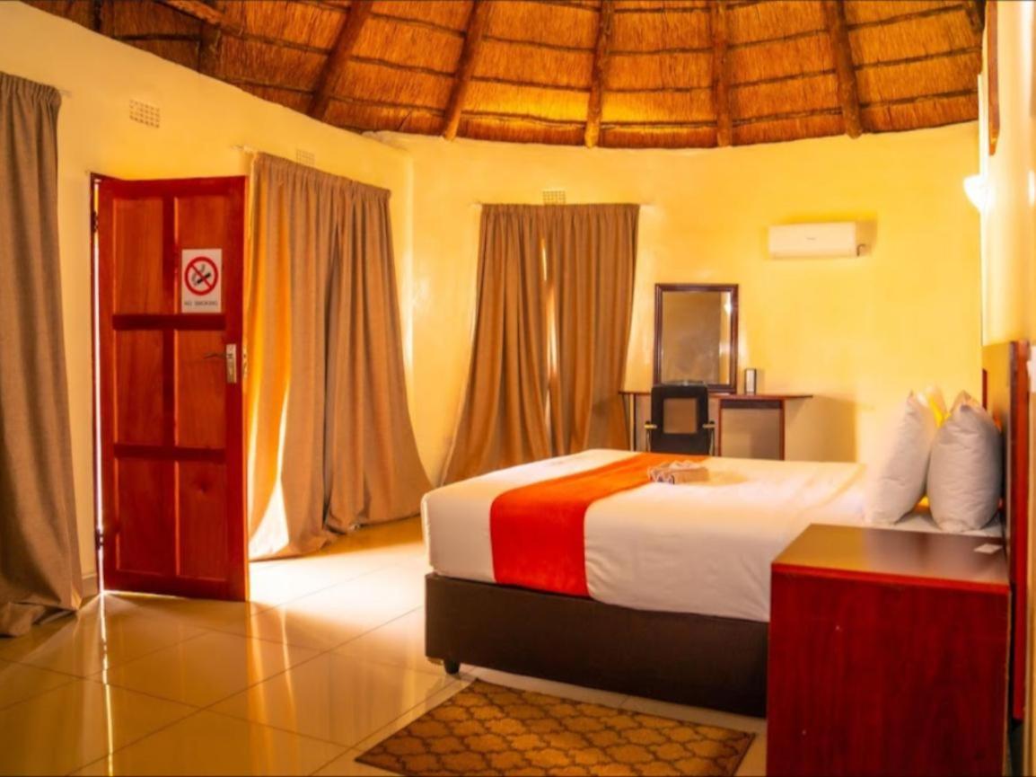Nkanga Hotel Kasane Extérieur photo