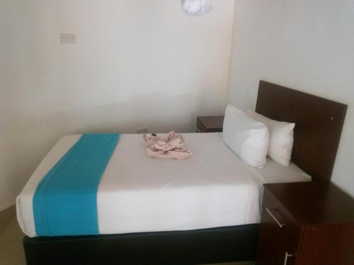 Nkanga Hotel Kasane Extérieur photo